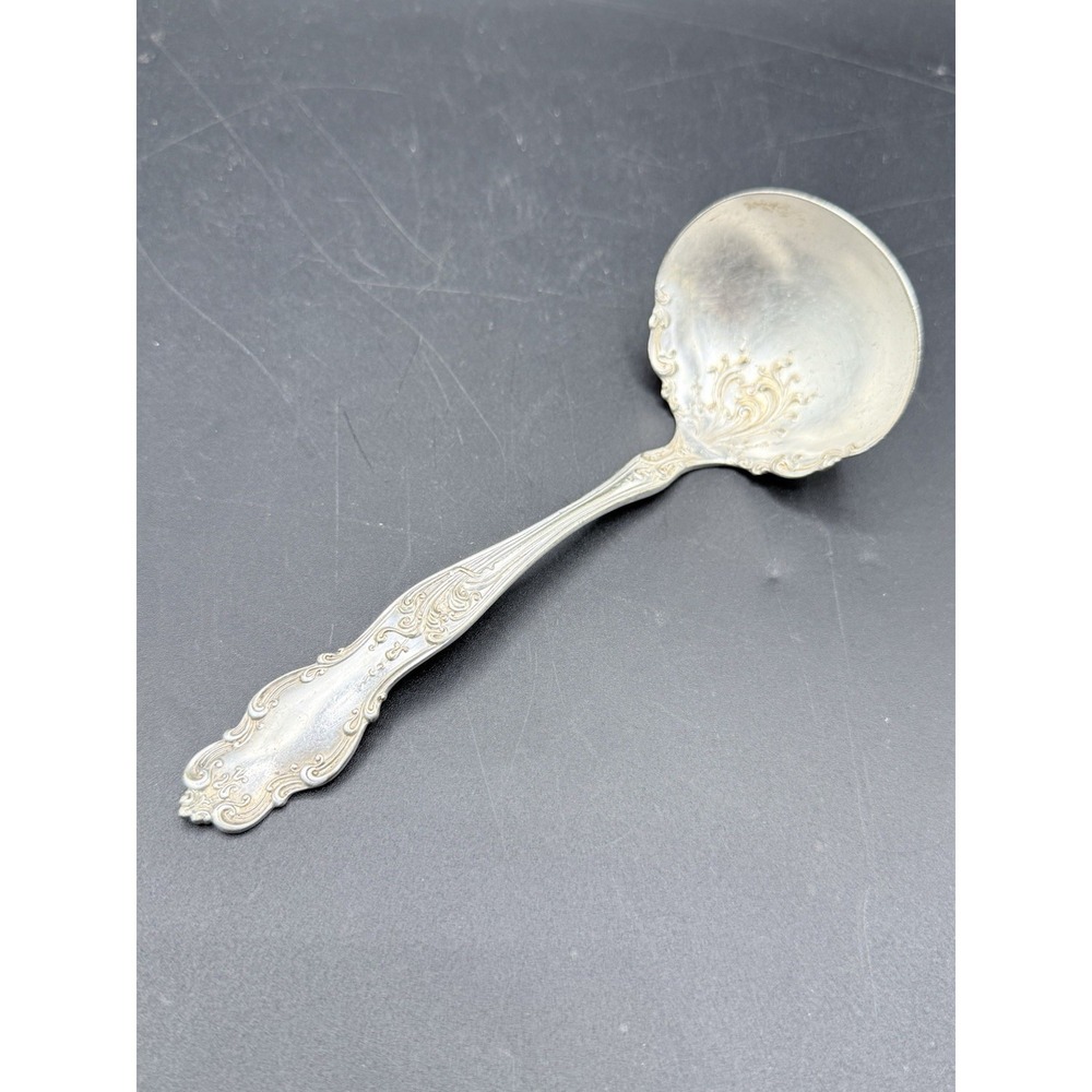 INTERNATIONAL/ROGERS & HAMILTON TUDOR SILVER PLATE GRAVY LADLE SERVING SPOON  7"